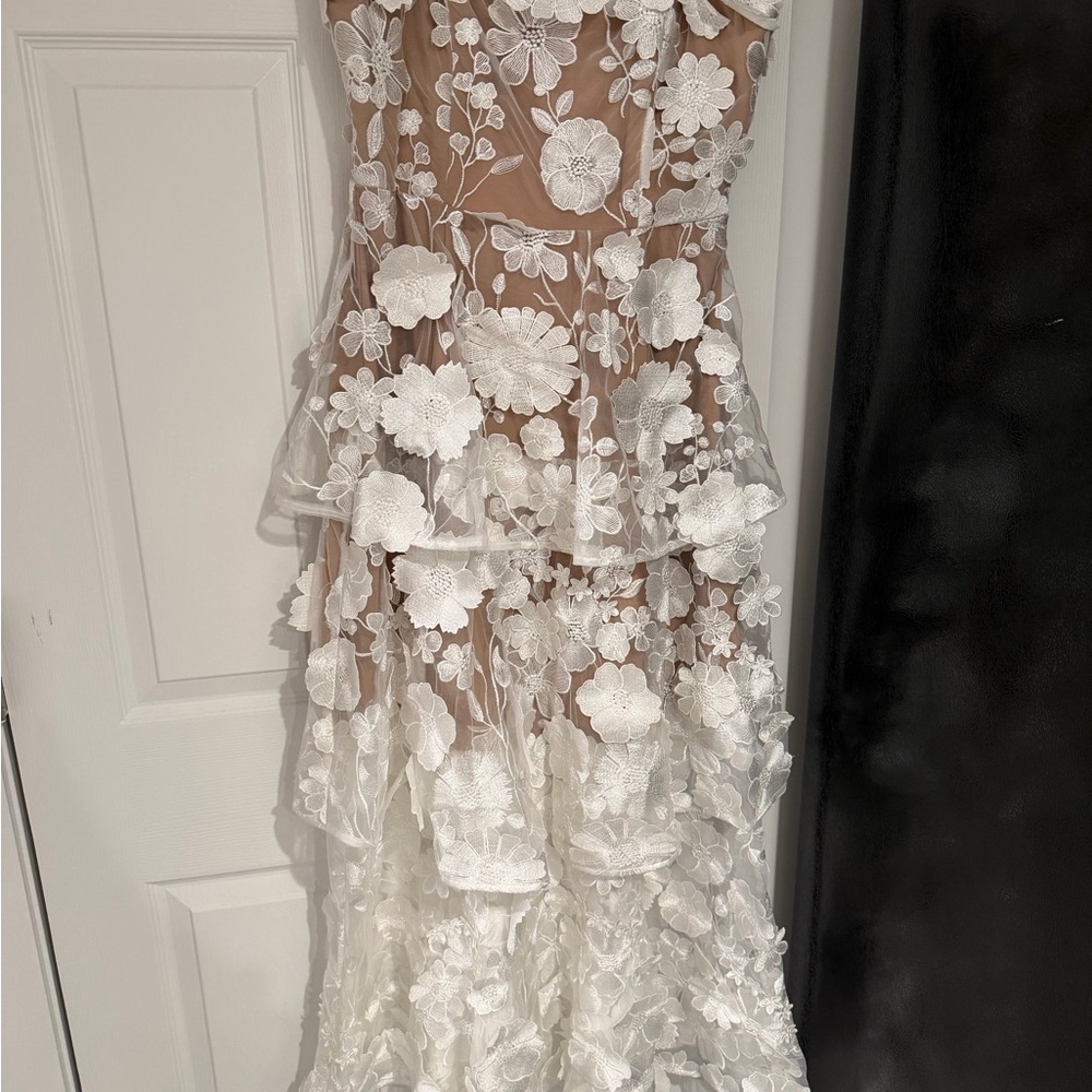 From Anthropologie Floral Applique Midi Dress in White and Nude - Picture 3 of 4